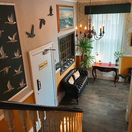 Ashburton House - B&B Скарбъро Екстериор снимка