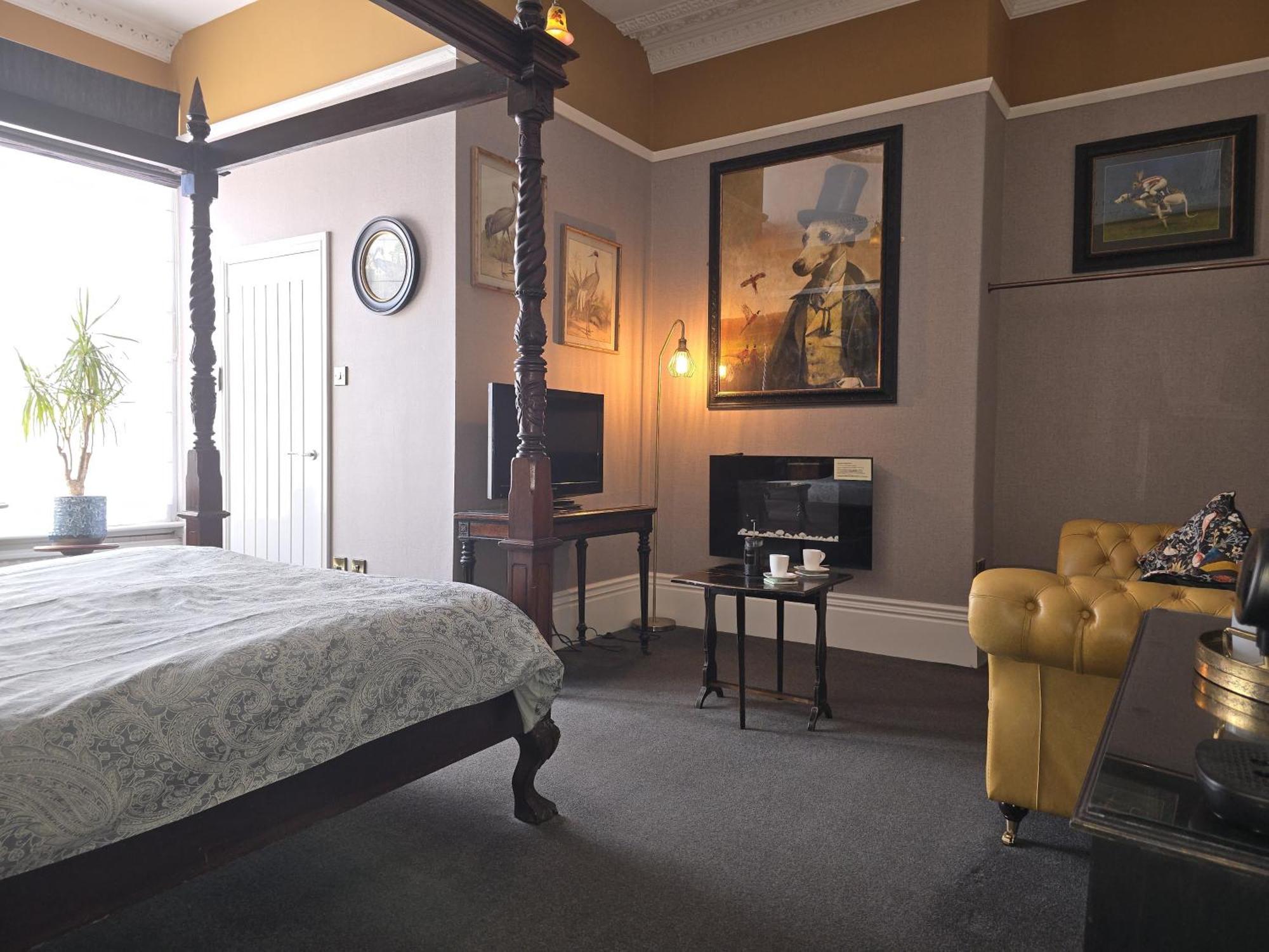 Ashburton House - B&B Скарбъро Екстериор снимка