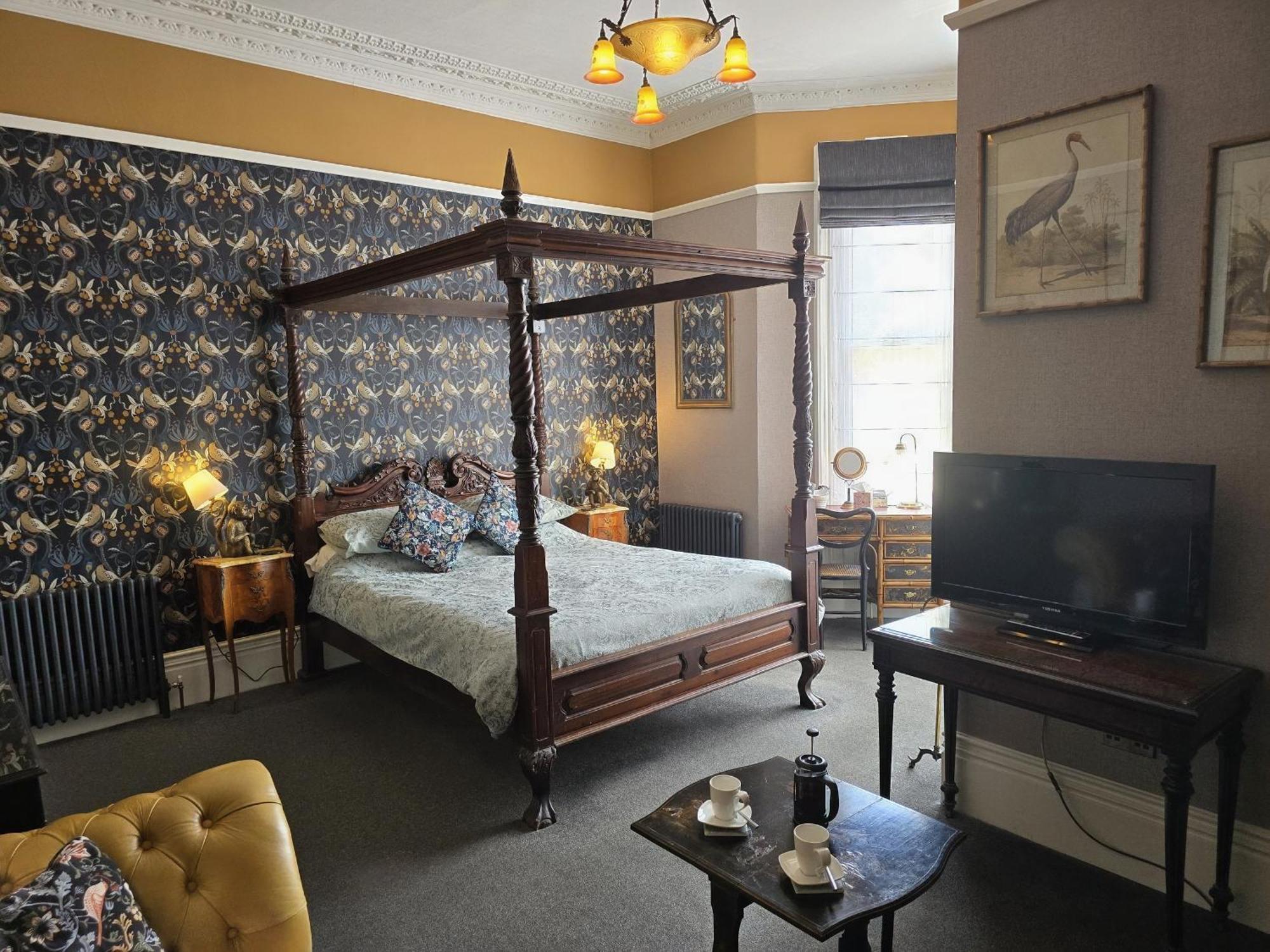 Ashburton House - B&B Скарбъро Екстериор снимка