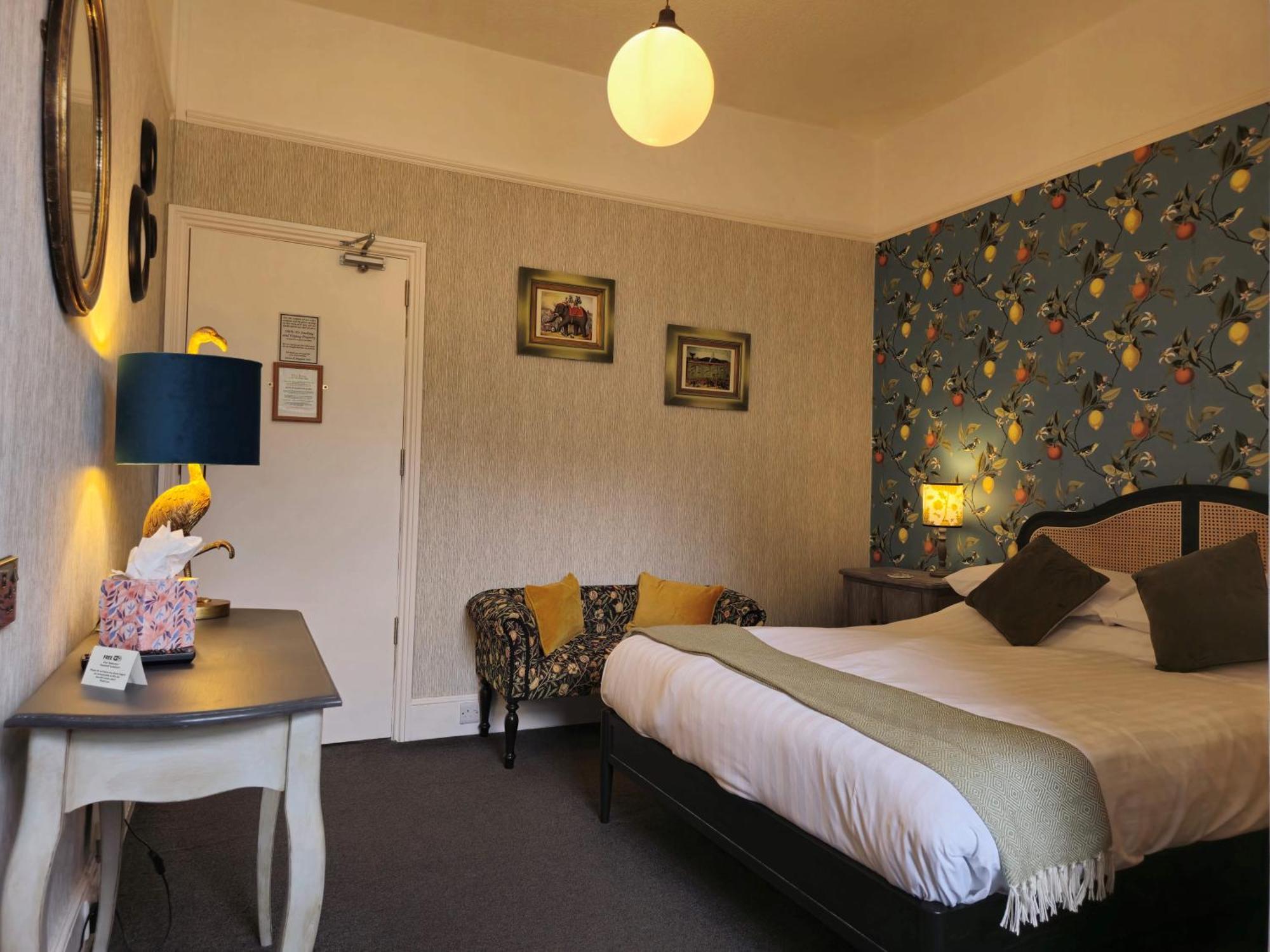 Ashburton House - B&B Скарбъро Екстериор снимка